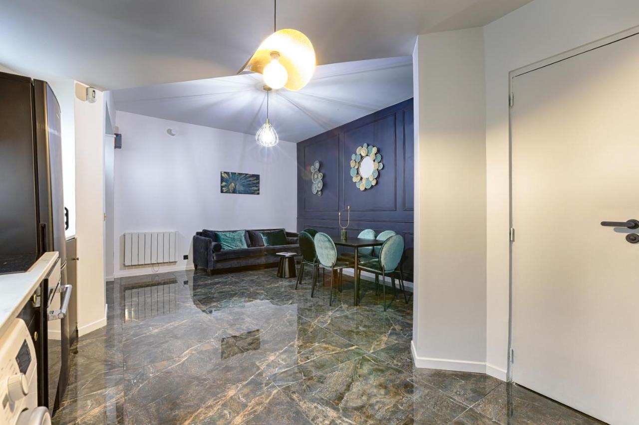 Amazing Luxury Triplex 3Br/8P - Arc De Triomphe Apartment Paris Luaran gambar