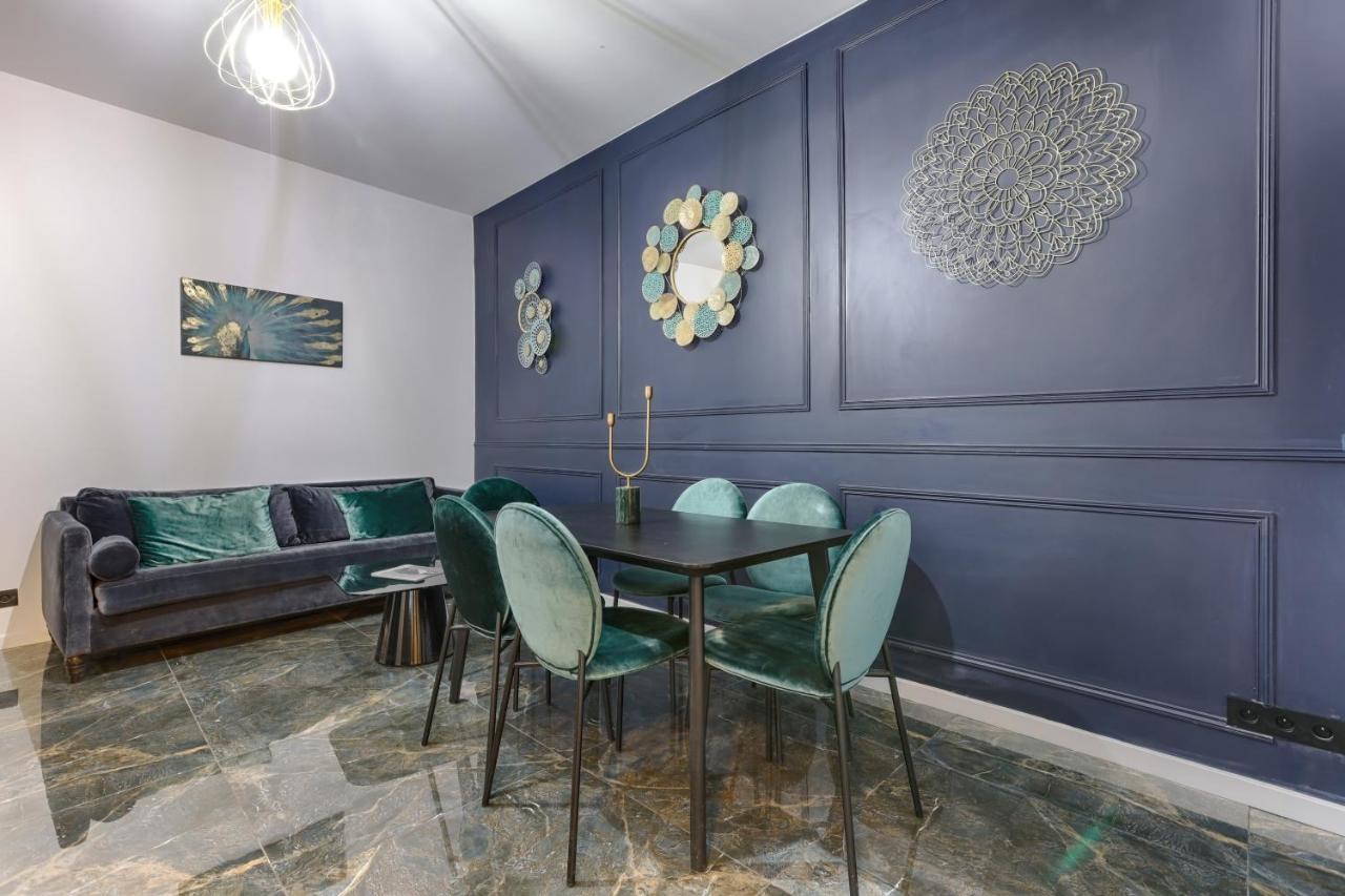 Amazing Luxury Triplex 3Br/8P - Arc De Triomphe Apartment Paris Luaran gambar