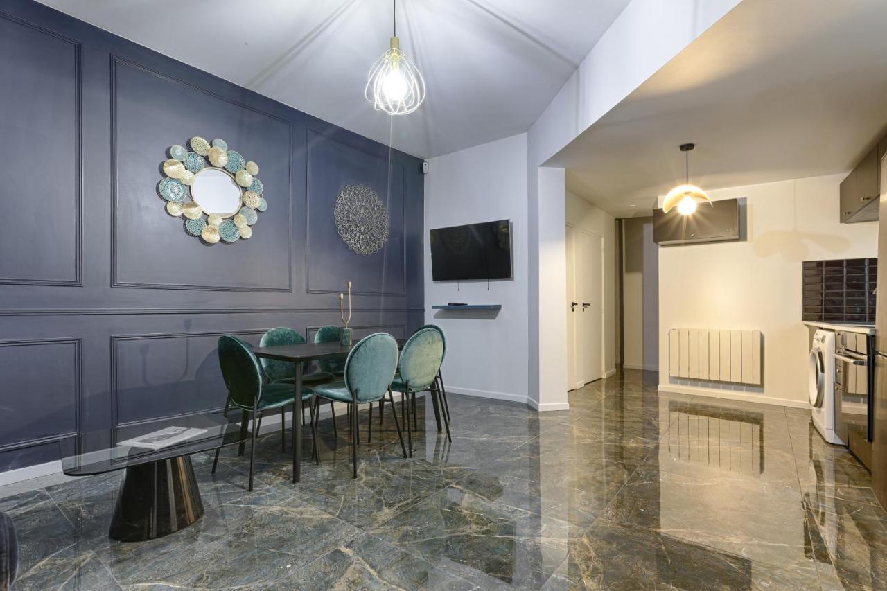 Amazing Luxury Triplex 3Br/8P - Arc De Triomphe Apartment Paris Luaran gambar