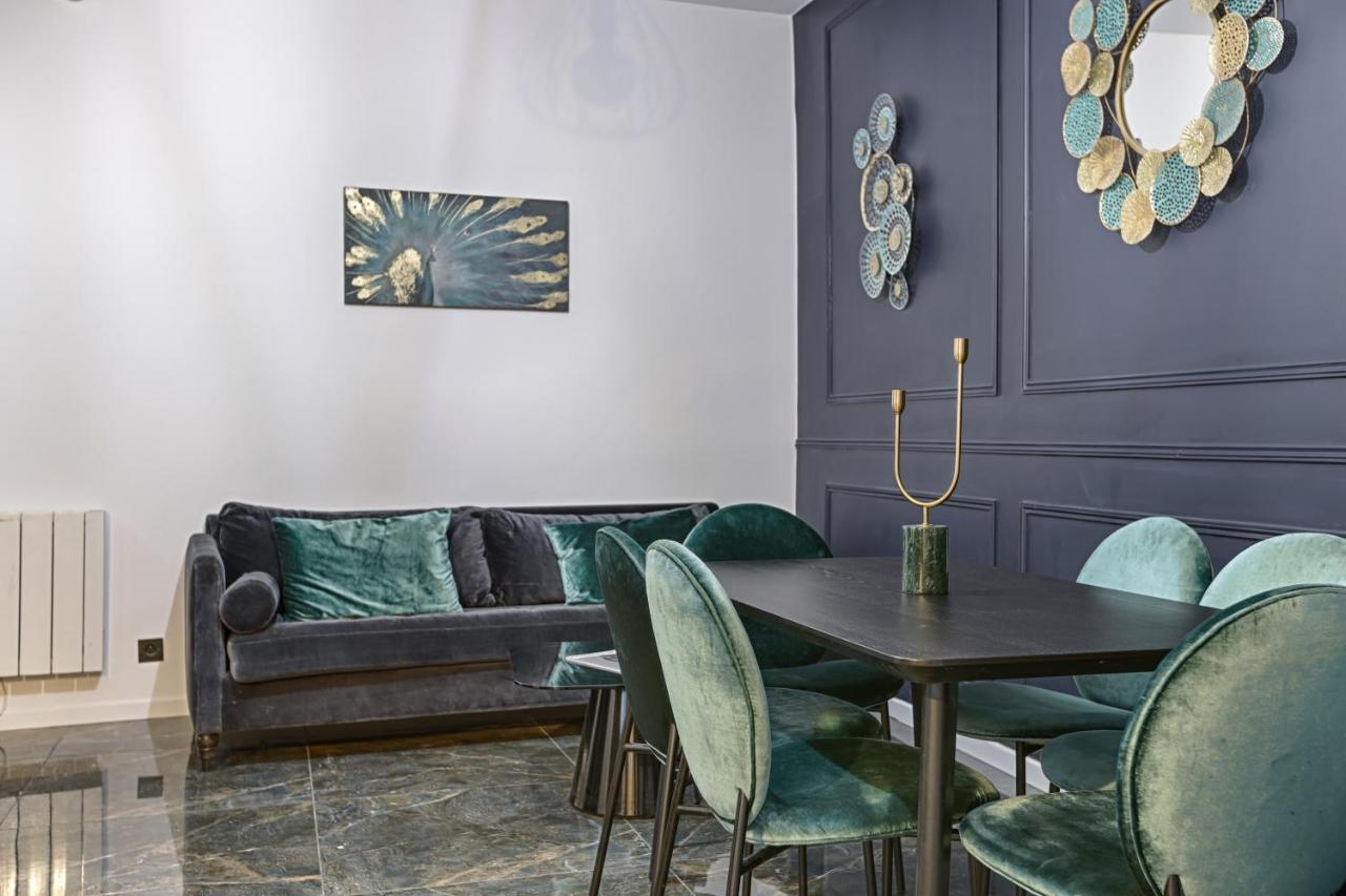 Amazing Luxury Triplex 3Br/8P - Arc De Triomphe Apartment Paris Luaran gambar