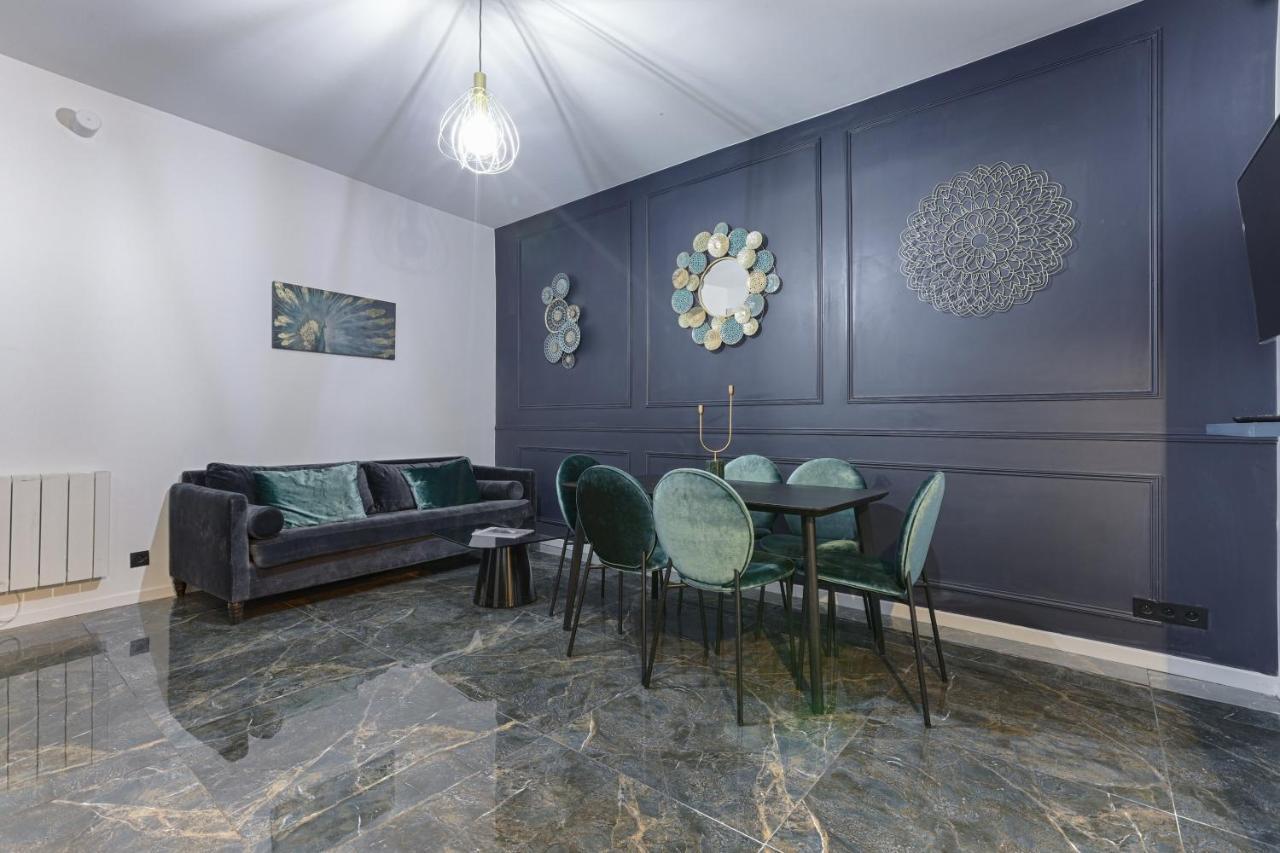 Amazing Luxury Triplex 3Br/8P - Arc De Triomphe Apartment Paris Luaran gambar